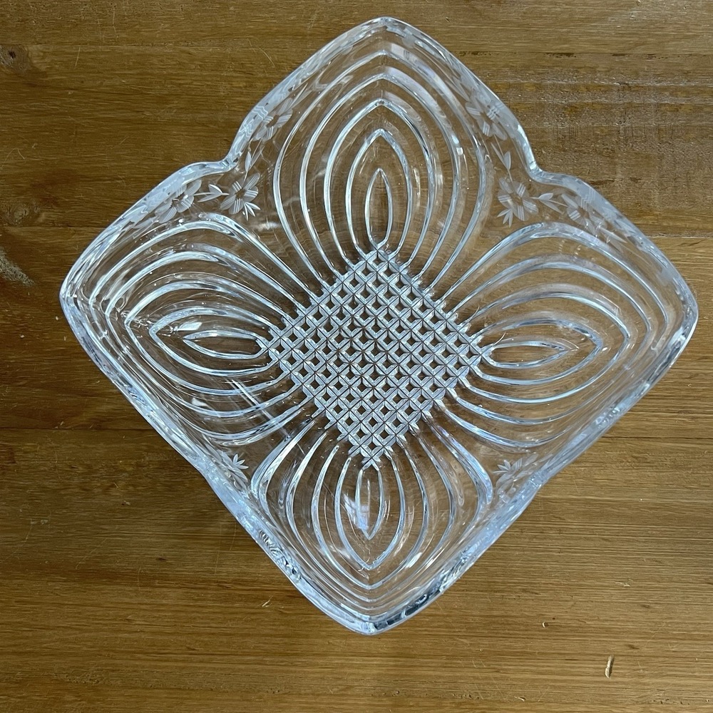 Vintage 24% Lead Crystal Hand Cut Floral Dish Bowl Square Heavy Glass‎ Elegant
